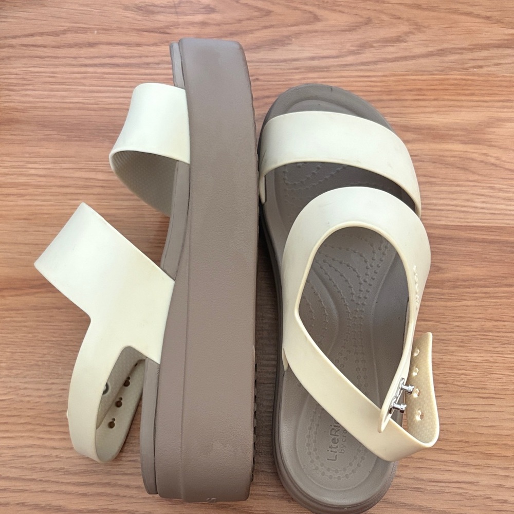 CROCS Women's Cream and Tan Sandals